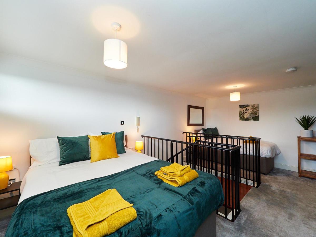 Emerald Suite - Two Story Duplex Apartment - Balcony - Contractors - Family - City Centre - Broadway Plaza - Five Ways - Sleeps 6 Birmingham Buitenkant foto